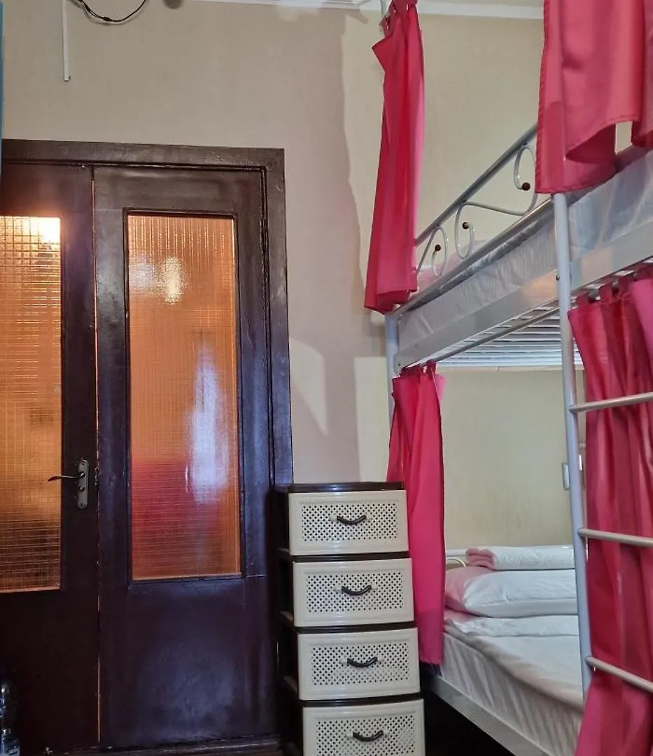 Hostel 777 Palace Of Ukraine 키예프 우크라이나