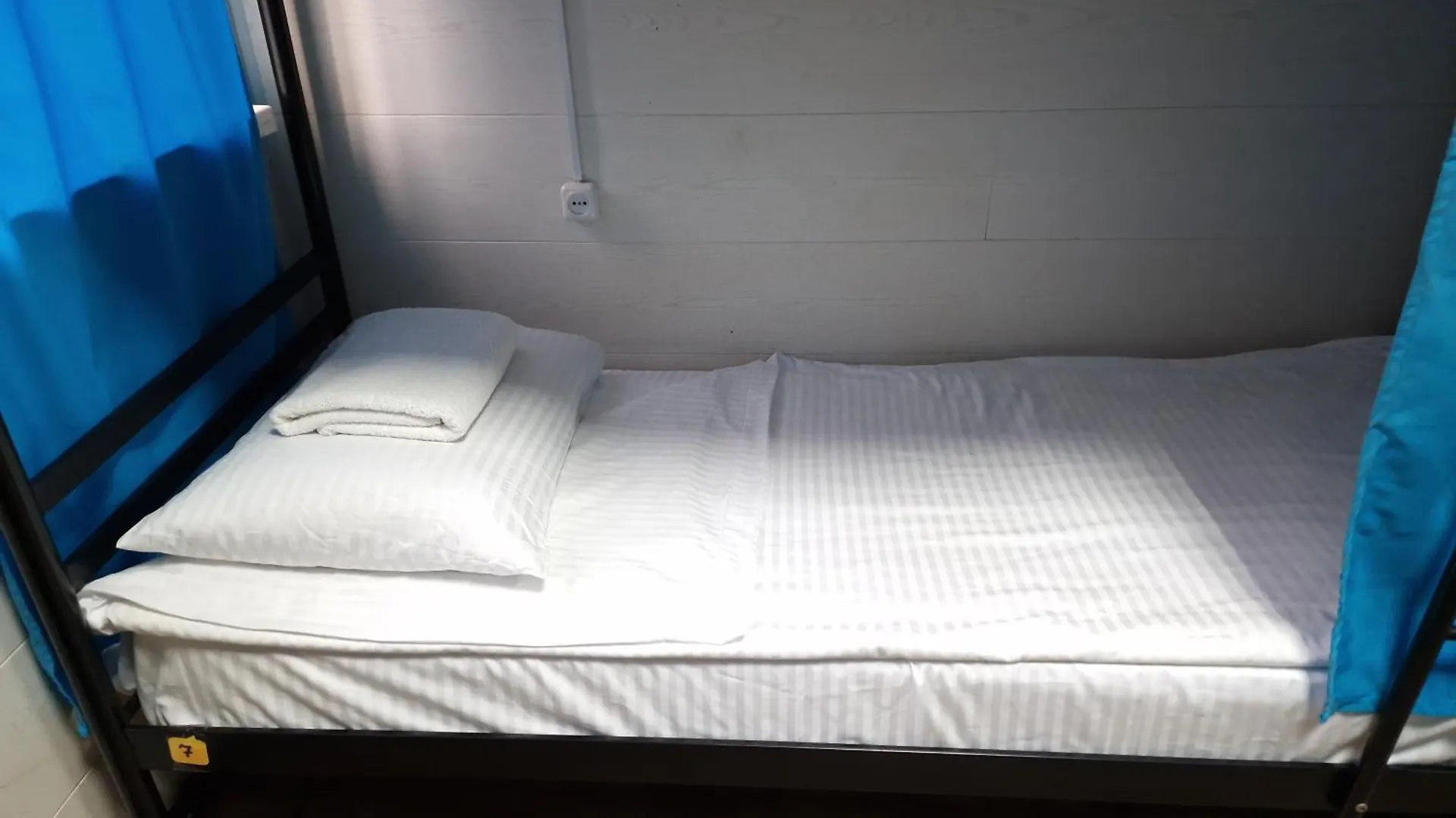 קייב Hostel 777 Palace Of Ukraine